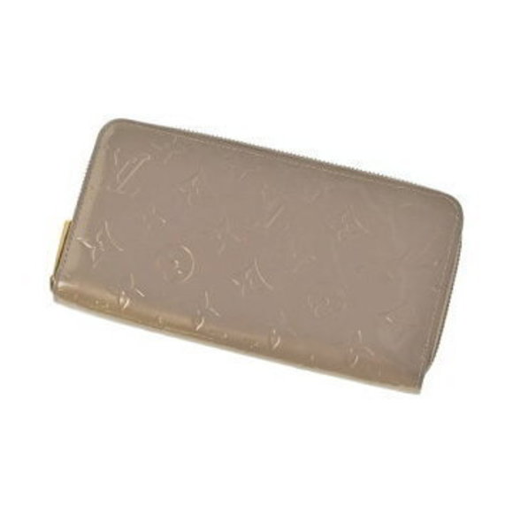 Louis Vuitton Wallet Coin Cases - Picture 1 of 9